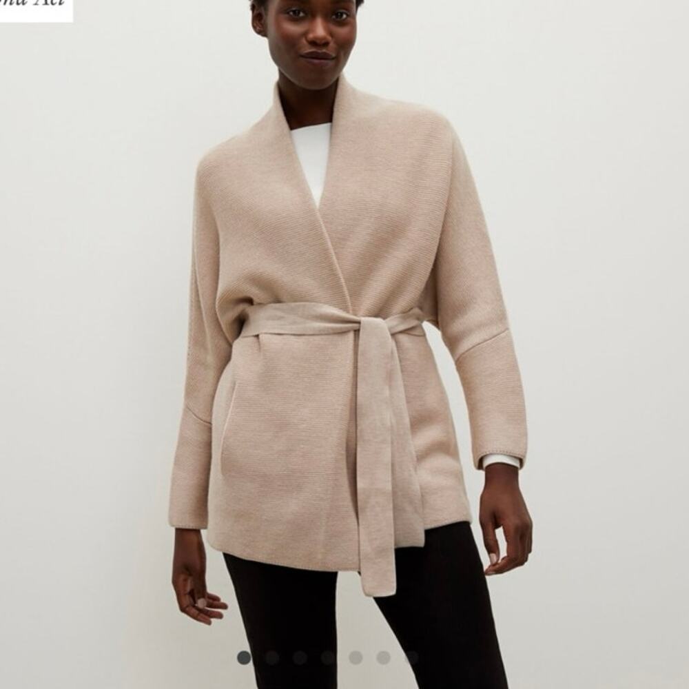 Elegant Beige Women's Cardigan Sweater